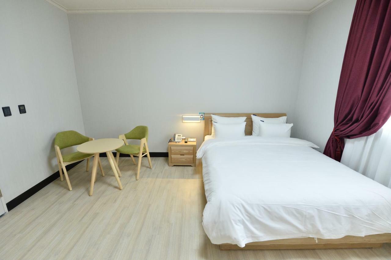 Gwangju Tourist Hotel Кванджу Экстерьер фото