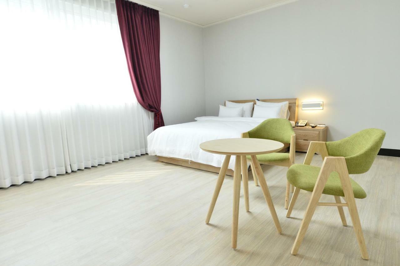 Gwangju Tourist Hotel Кванджу Экстерьер фото
